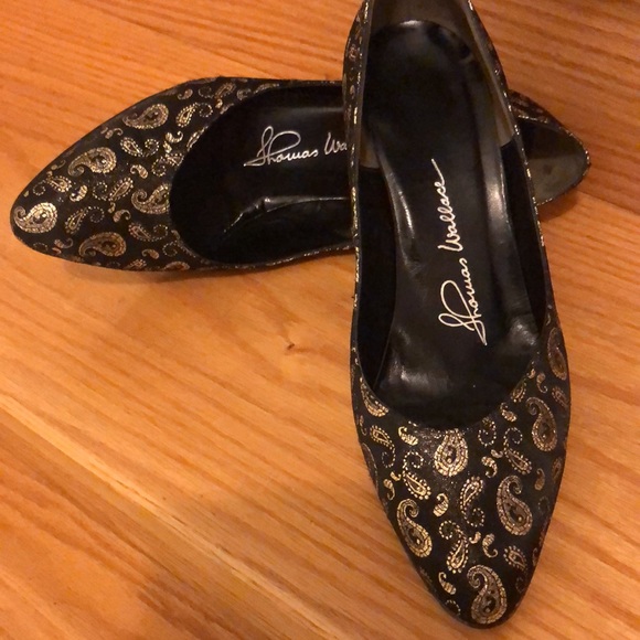 THOMAS WALLACE Black gold heels, good condition - Picture 2 of 8